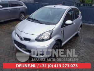 Toyota Aygo Portier 4Deurs links-voor O727645 foto 2