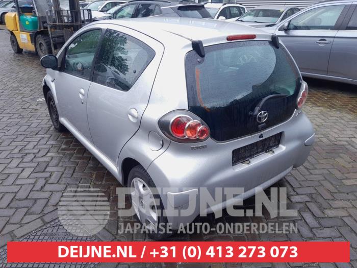 Toyota Aygo Rücklicht links O727653