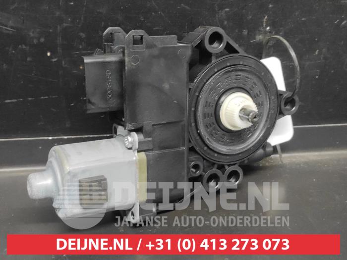Kia Pro Ceed Door window motor O727694