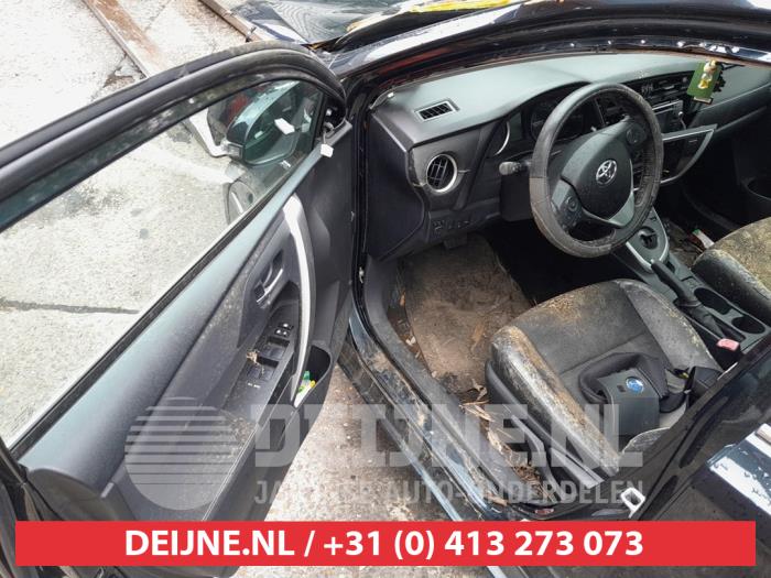 Toyota Auris Kombischalter Fenster O728023