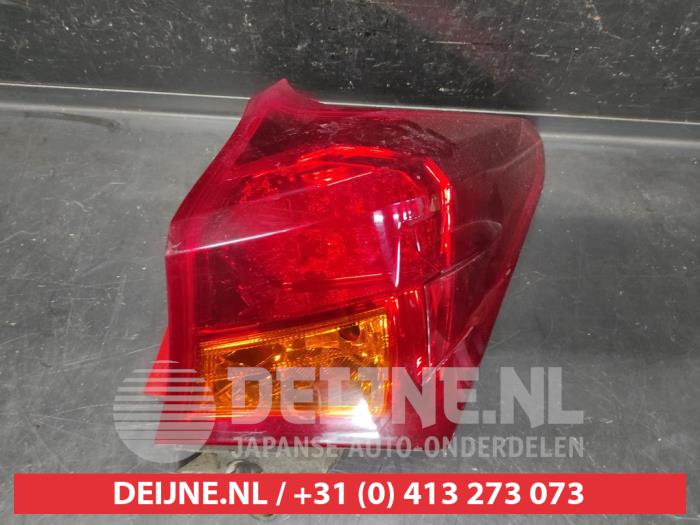 Toyota Auris Rücklicht rechts O728035