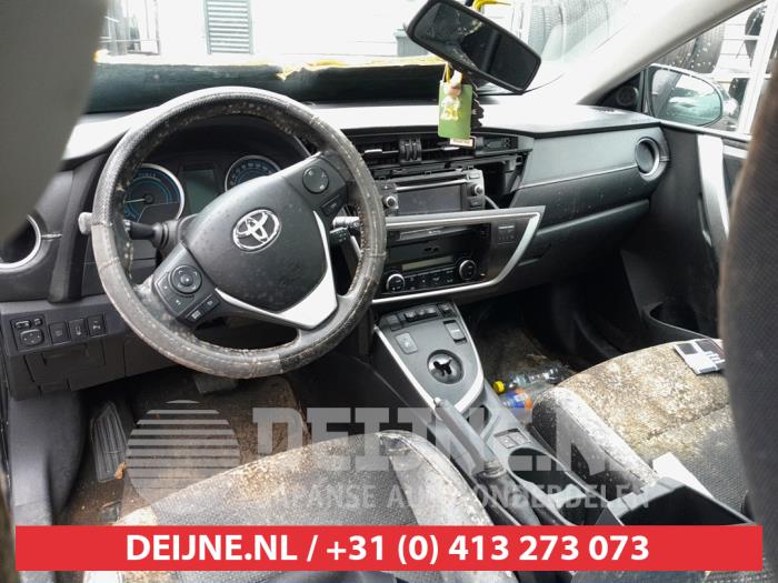 Toyota Auris Radio O728051