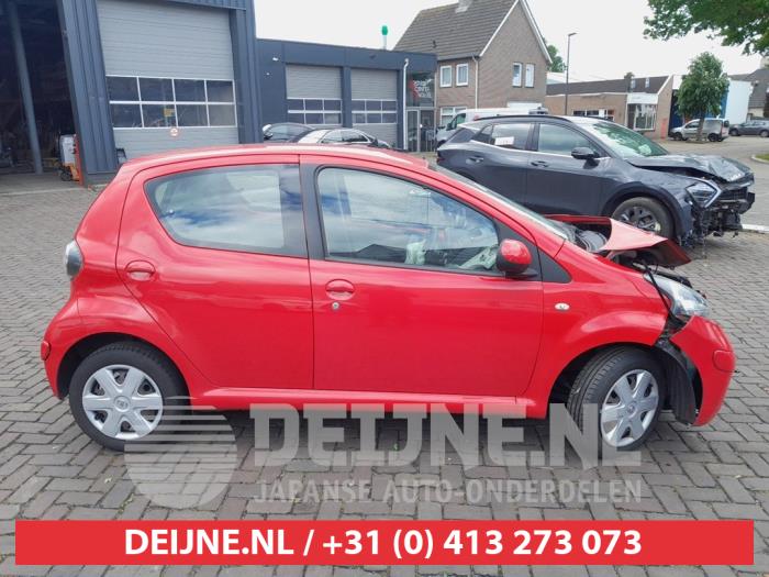 Toyota Aygo Tür 4-türig rechts hinten O728183