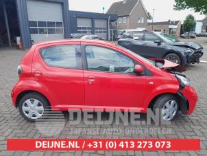 Toyota Aygo Kotflügel rechts vorne O728185 foto 2