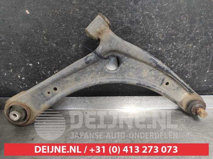 Mitsubishi Outlander Draagarm onder rechts-voor O728248
