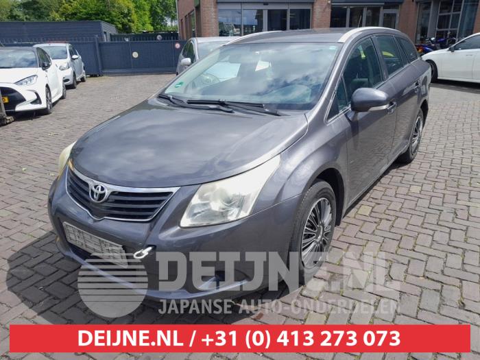 Toyota Avensis Scheinwerfer links O728331