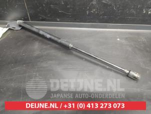 Suzuki SX-4 Gasdämpfer rechts hinten O728387 foto 2