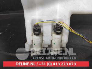 Suzuki SX-4 Scheibensprühertank vorne O728398 foto 3