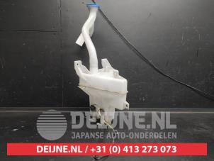 Suzuki SX-4 Scheibensprühertank vorne O728398 foto 2
