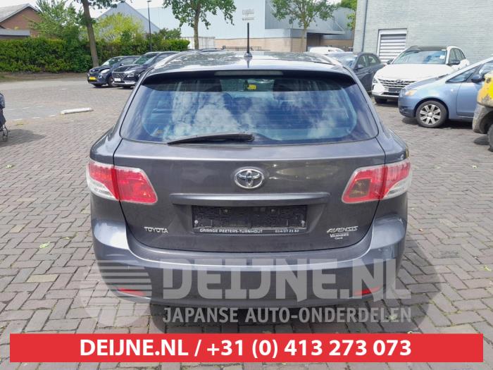 Toyota Avensis Heckklappe O728352