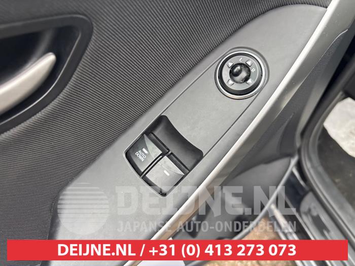Hyundai I30 Combischakelaar ramen O728468