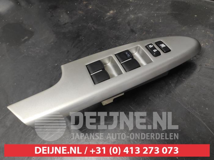 Toyota Urban Cruiser Kombischalter Fenster O728541