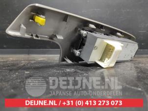 Toyota Urban Cruiser Multi-functional window switch O728541 photo 2