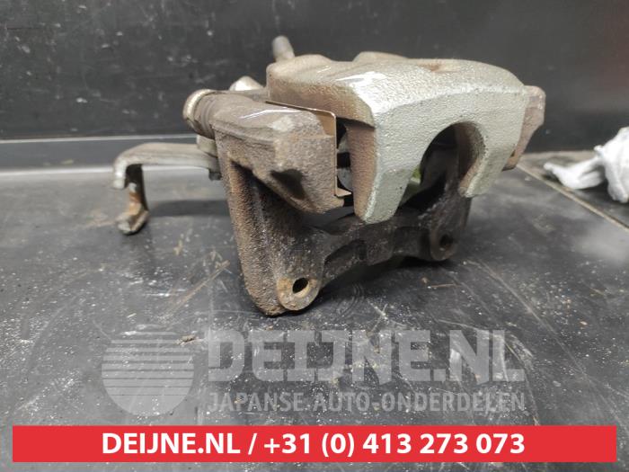 Suzuki Swift Remklauw (Tang) links-achter O728621