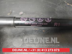 Toyota Aygo X Gasdemper rechts-achter O728772 foto 3