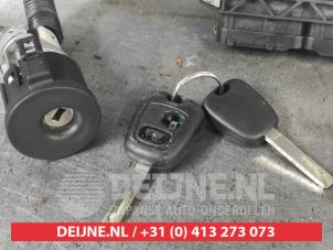Toyota Aygo Slotenset Cilinder (compleet) O728833 foto 3