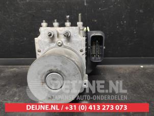 Toyota Urban Cruiser ABS pump O728908 photo 2