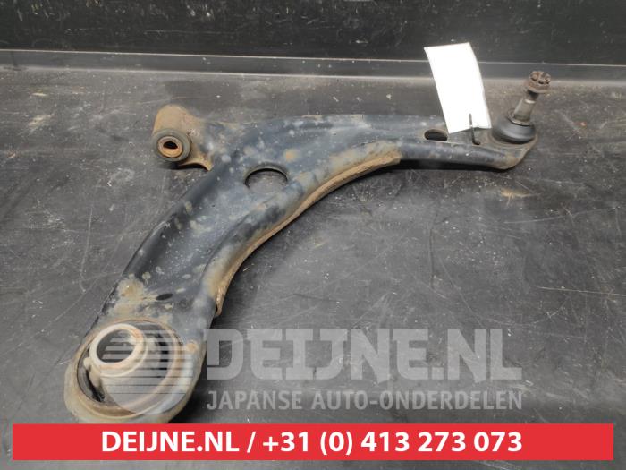 Toyota Urban Cruiser Querlenker unten rechts vorne O728914