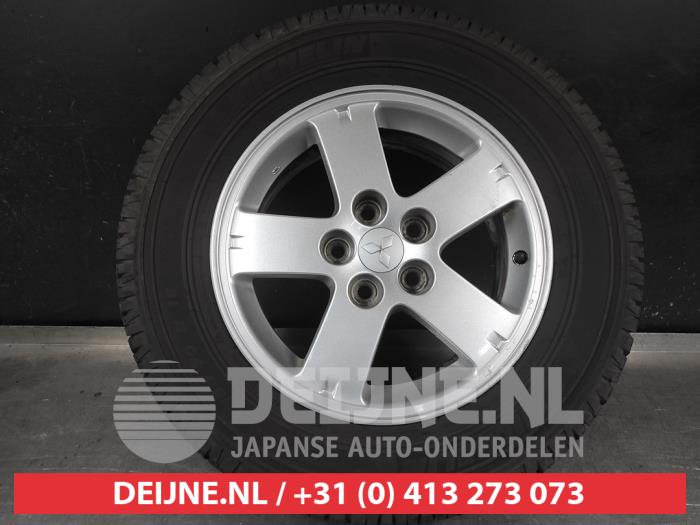 Mitsubishi Outlander Felgen Set + Reifen O728921