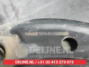 Daihatsu Sirion Querlenker unten links vorne O728951 foto 3