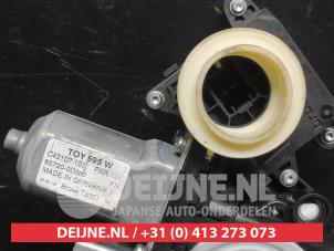 Toyota Yaris Ruitmechaniek 4Deurs links-voor O728958 foto 3