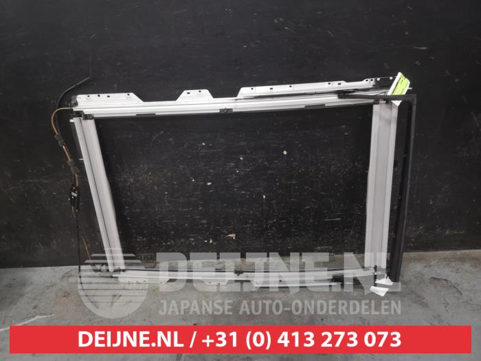 Hyundai IX20 Sliding headliner mechanism O729024