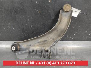 Nissan Note Front lower wishbone, right O729080 photo 2