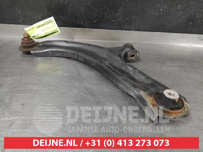Nissan Note Querlenker unten links vorne O729079