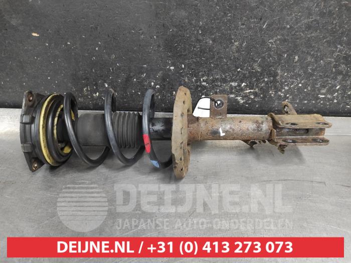 Nissan Note Stoßdämpferstrebe links vorne O729093