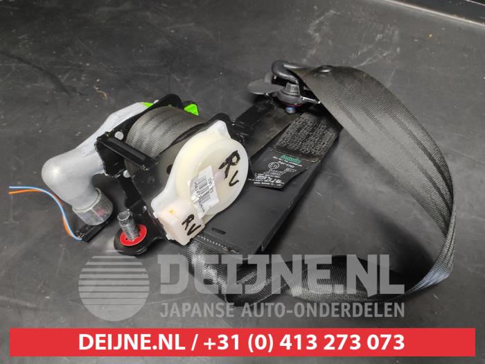 Hyundai IX20 Front seatbelt, right O729281