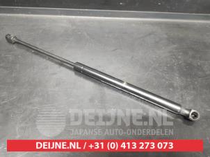 Kia Soul Rear gas strut, left O729288 photo 3
