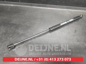 Kia Soul Rear gas strut, left O729288 photo 2