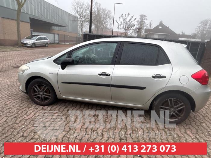 Toyota Auris Driehoeks Ruit links-achter O729271