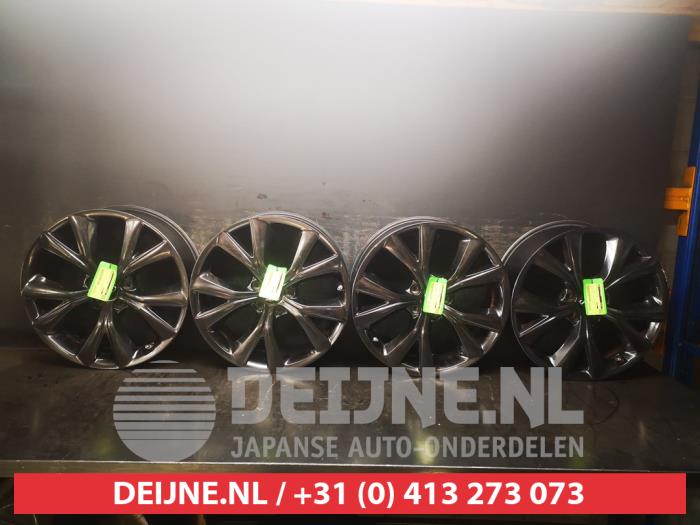 Hyundai Santafe Set of wheels O729341