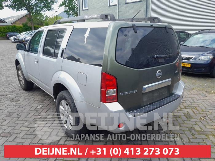Nissan Pathfinder Rücklicht links O729392