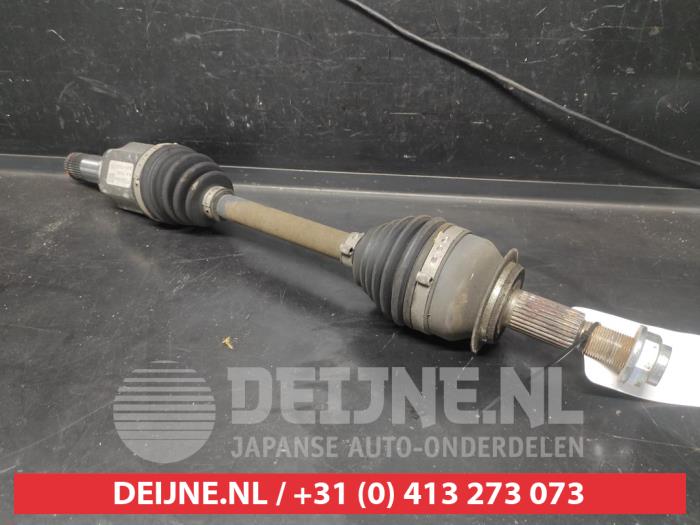 Mazda CX-3 Aandrijfas links-voor O729551