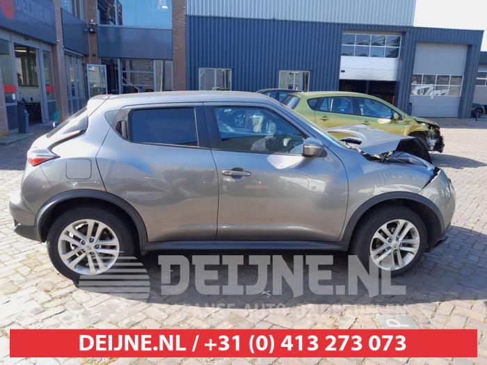 Nissan Juke Rear door window 4-door door, rear right O729671