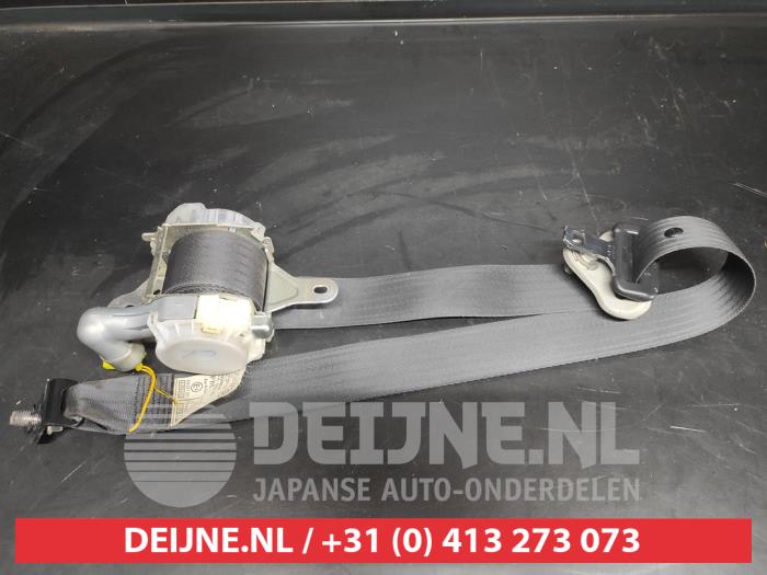 Daihatsu Terios Front seatbelt, right O729706