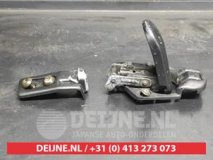 Mazda MX-5 Cabriodach Verriegelung O729862 foto 2