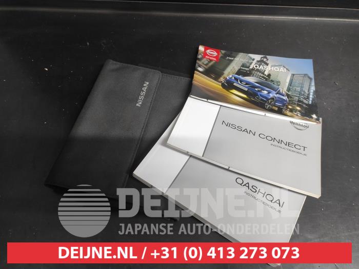 Nissan Qashqai Instruction Booklet O730101