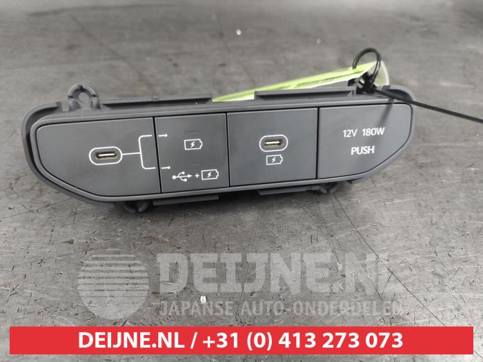 Kia EV3 AUX/USB aansluiting O730107