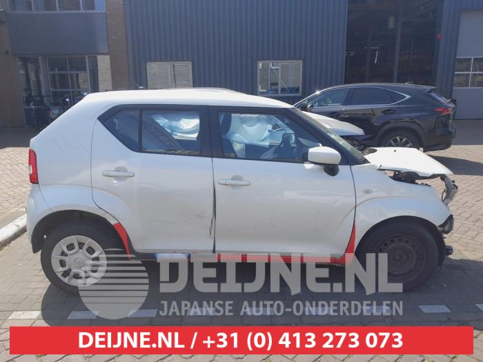 Suzuki Ignis Dreieckfenster rechts hinten O730236