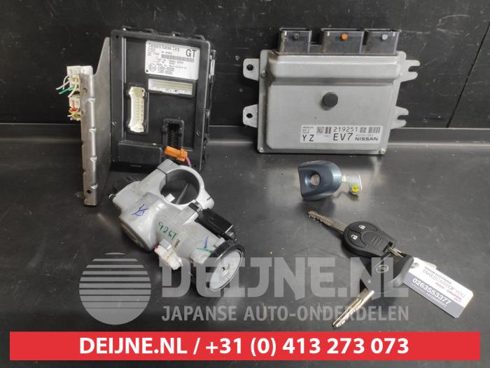 Nissan Micra Kontaktslot+Sleutel O730374