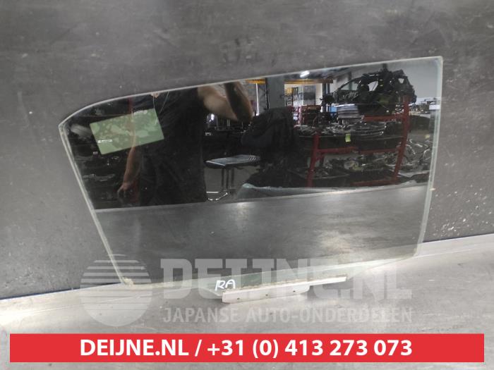 Toyota Auris Portierruit 4Deurs rechts-achter O730483