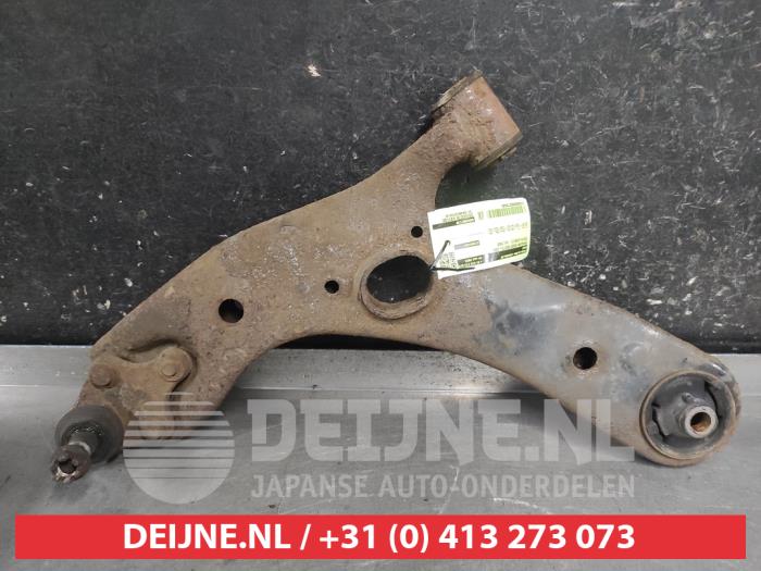 Toyota Auris Draagarm onder rechts-voor O730488