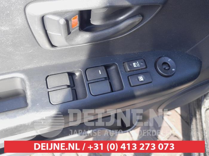 Kia Soul Multi-functional window switch O730595