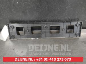 Kia Sportage Kennzeichenhalter vorne O730658 foto 2