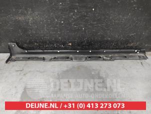 Toyota Yaris Side skirt, left O730685 photo 2