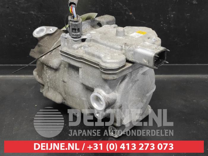 Gebruikte Aircopomp Toyota Yaris III (P13) 1.5 16V Hybrid Prijs € 85,00 Margeregeling aangeboden door V.Deijne Jap.Auto-onderdelen BV