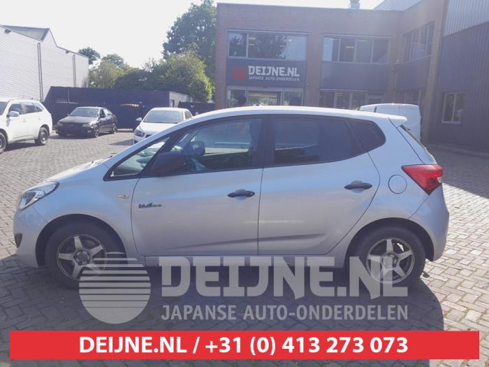 Hyundai IX20 Tür 4-türig links vorne O730750